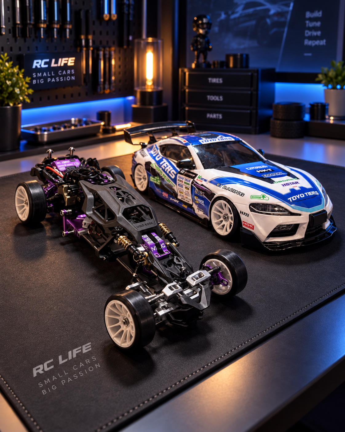 RC-Drift-Chassis und fertige Karosserie auf dem Werktisch